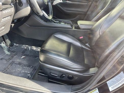 Used 2021 MAZDA MAZDA3 2.5 Turbo Sedan w/Premium Plus image 16