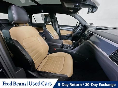 Used 2023 Volkswagen Atlas Cross Sport SEL Premium R-Line AWD/4WD image 36