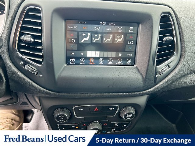 Used 2019 Jeep Compass Latitude w/ Popular Equipment Group AWD/4WD image 23