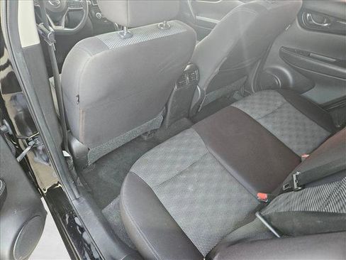 Used 2019 Nissan Rogue Sport SV image 10