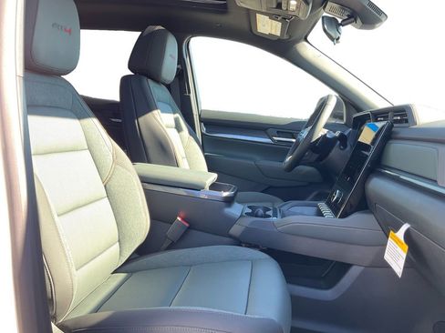 New 2026 GMC Terrain AT4 w/ Convenience Package III image 25