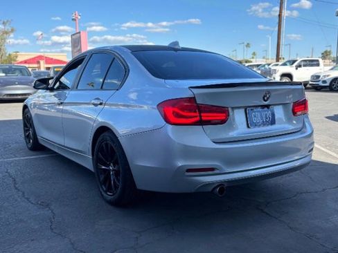 Used 2016 BMW 320i Sedan RWD image 5