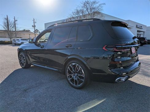 New 2026 BMW X7 xDrive40i w/ Executive Package image 7