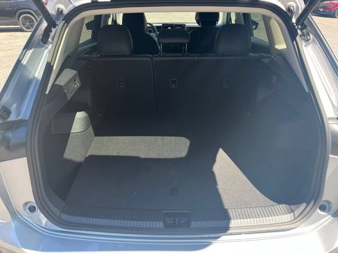 Used 2026 Volkswagen Tiguan SE AWD/4WD image 28