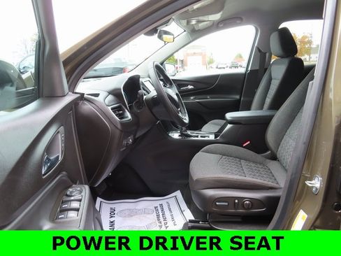 Used 2024 Chevrolet Equinox LT image 17