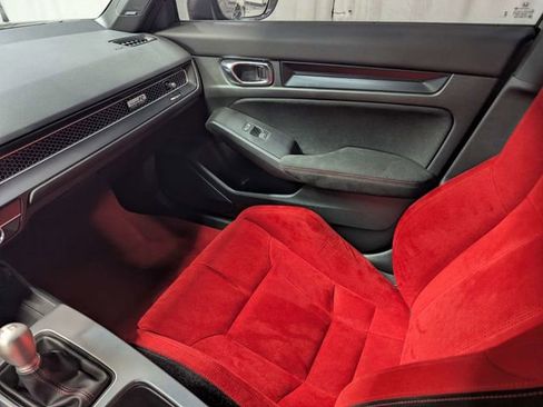 Used 2023 Honda Civic Type R image 8