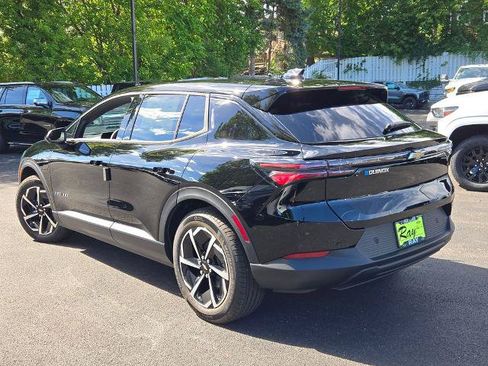 New 2026 Chevrolet Equinox EV LT FWD image 19