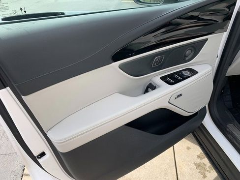 New 2026 Lincoln Nautilus Premier w/ Equipment Group 102A AWD/4WD image 26