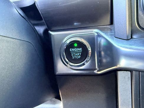 Used 2022 Ford F150 Lariat image 6