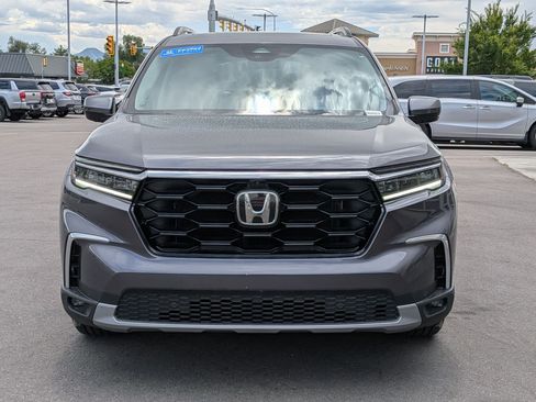 Certified 2025 Honda Pilot Elite image 11