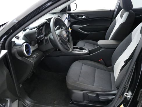 Used 2024 Chevrolet Trax LS image 27