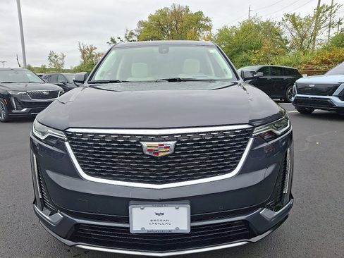 Certified 2023 Cadillac XT6 Premium Luxury w/ Technology Package image 8