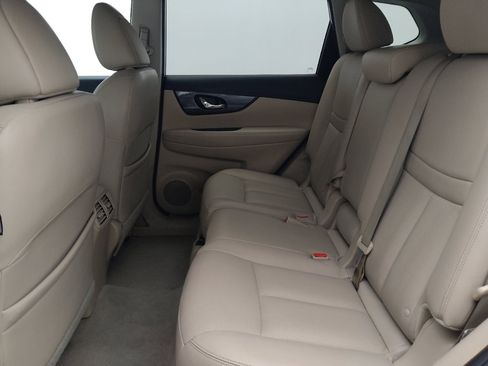 Used 2015 Nissan Rogue SL FWD image 18