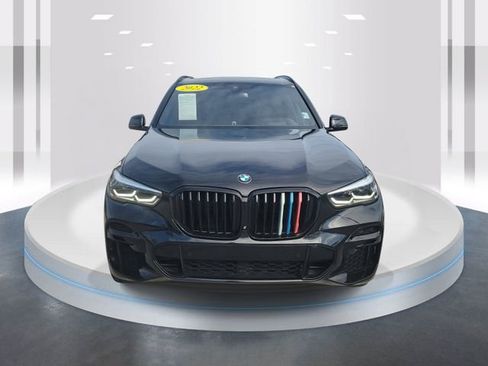 Used 2022 BMW X5 M50i w/ Premium Package image 2
