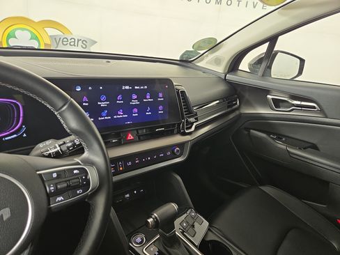 Used 2024 Kia Sportage EX FWD image 24