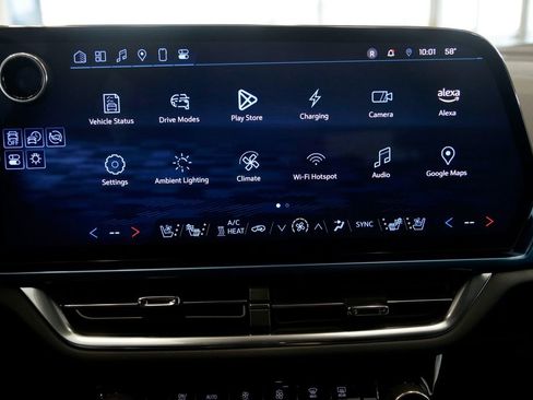 Certified 2025 Chevrolet Equinox EV LT w/ Convenience Package II image 19