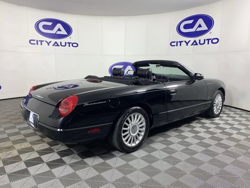 Used 2004 Ford Thunderbird image 36