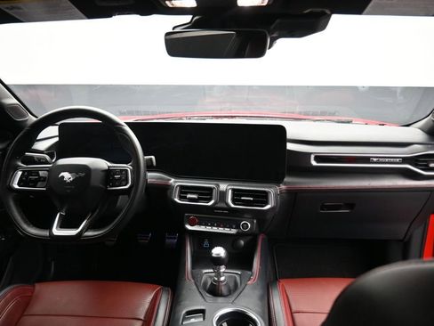 Used 2025 Ford Mustang GT Premium RWD image 41