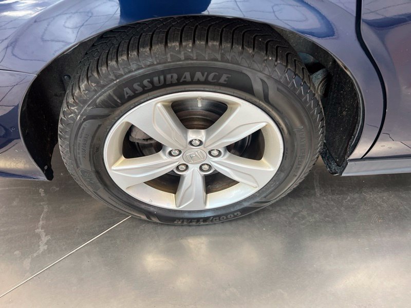 Used 2018 Honda Odyssey EX image 9