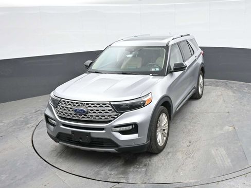 Used 2020 Ford Explorer Limited AWD/4WD image 16