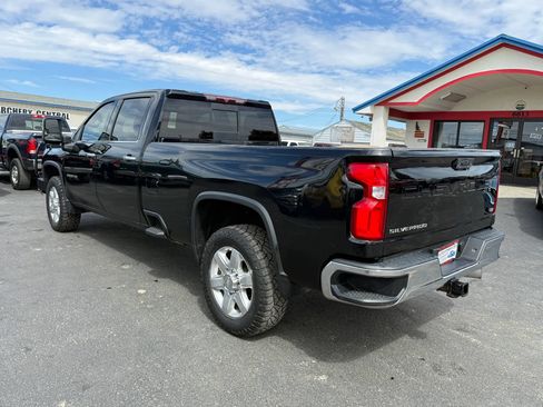 Used 2020 Chevrolet Silverado 2500 LTZ w/ LTZ Convenience Package AWD/4WD image 3