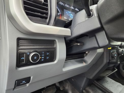 Used 2025 Ford F350 XL image 42