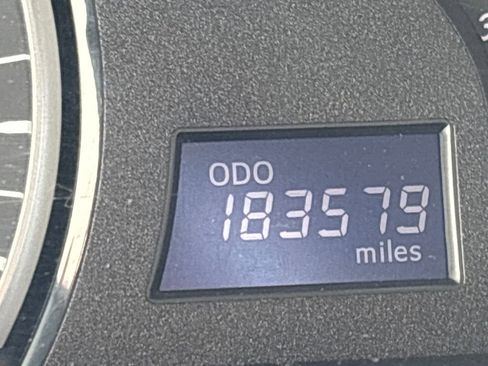 Used 2014 Toyota Camry LE image 22