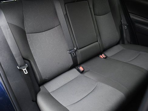 Used 2025 Toyota RAV4 XLE AWD/4WD image 28