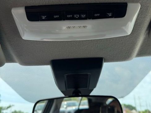 Used 2025 Nissan Kicks Play S FWD image 10