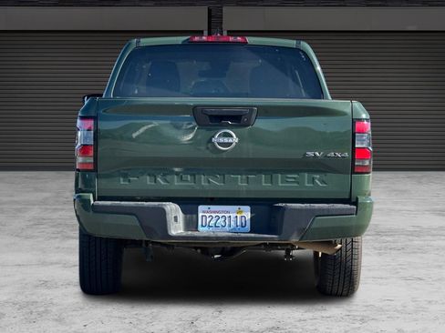 Used 2023 Nissan Frontier SV image 5