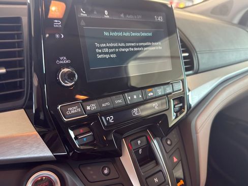 Used 2019 Honda Odyssey EX image 16