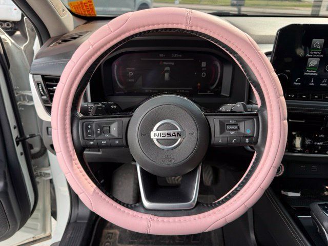 Used 2021 Nissan Rogue Platinum AWD/4WD image 17