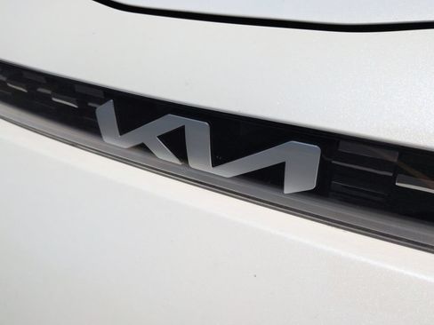 Used 2024 Kia Soul LX w/ Option Group 015 FWD image 27
