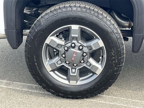 New 2026 GMC Sierra 2500 SLE w/ SLE Value Package; image 32