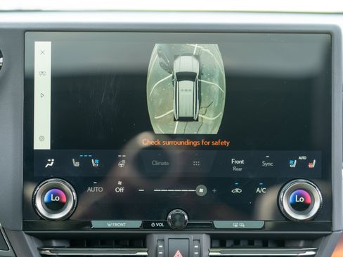 Used 2025 Lexus GX 550 AWD/4WD image 38