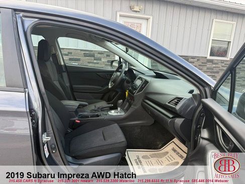 Used 2019 Subaru Impreza 2.0i w/ Eyesight image 12