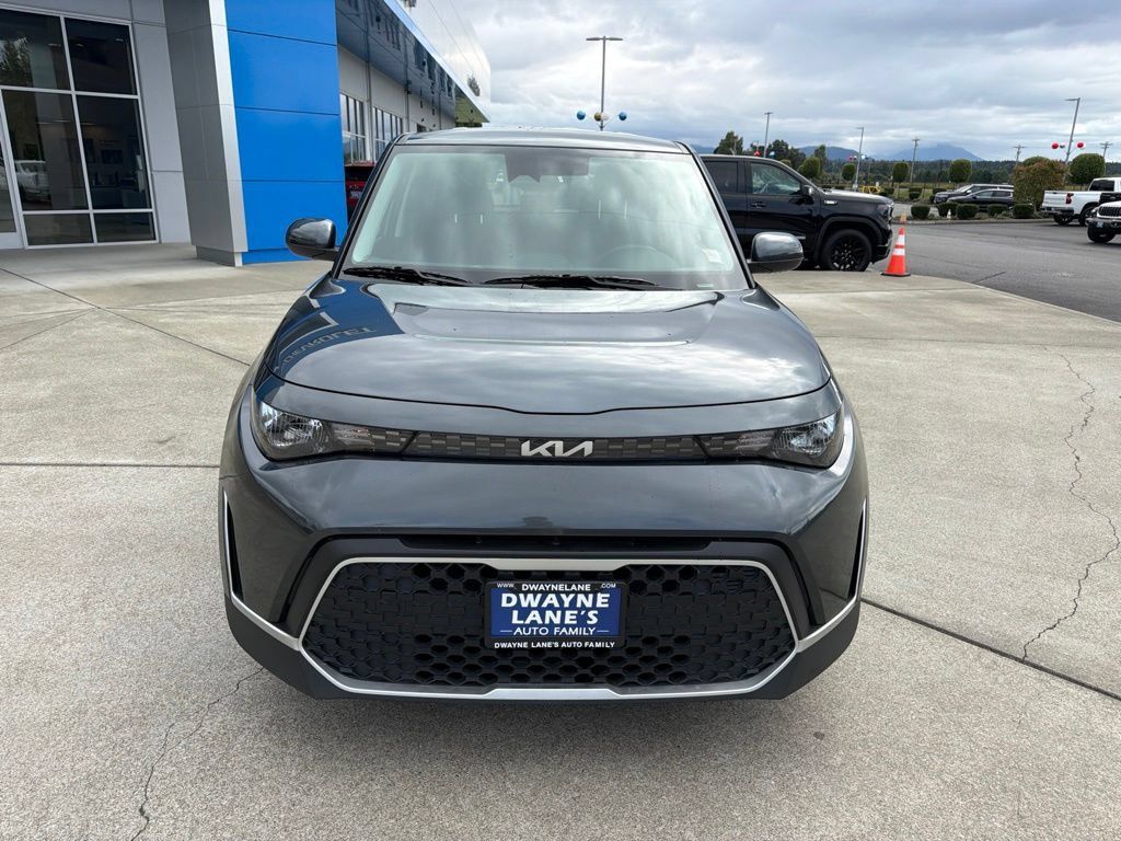 Used 2023 Kia Soul LX FWD image 9