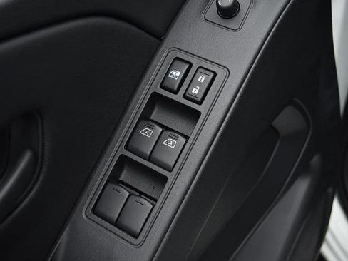 New 2026 Nissan Frontier SV image 10