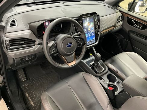 Used 2025 Subaru Forester Sport image 14