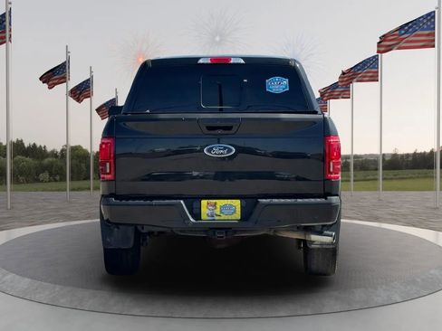 Used 2015 Ford F150 Lariat w/ Equipment Group 502A Luxury image 7