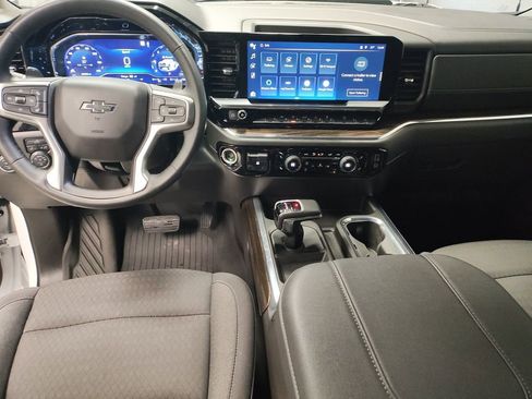 Used 2023 Chevrolet Silverado 1500 LT Trail Boss image 31