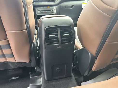 New 2025 Ford Bronco Sport Outer Banks w/ Outer Banks Tech Package+ AWD/4WD image 22