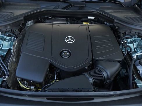 Used 2026 Mercedes-Benz GLC 300 image 33