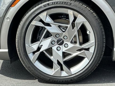 Used 2024 Genesis GV60 Performance image 30