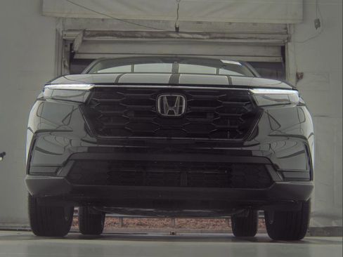 Used 2026 Honda CR-V EX image 2