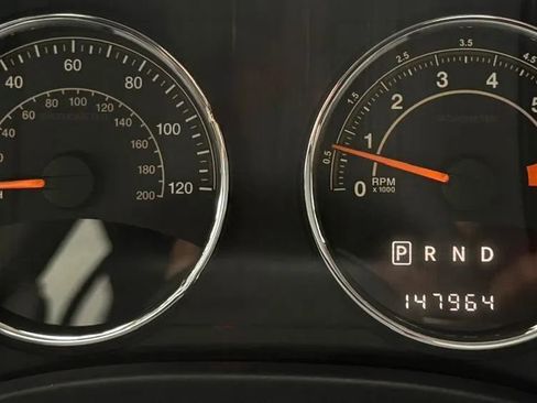 Used 2016 Jeep Compass Latitude FWD image 10