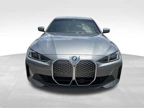 Used 2025 BMW i4 eDrive40 w/ Premium Package RWD image 8