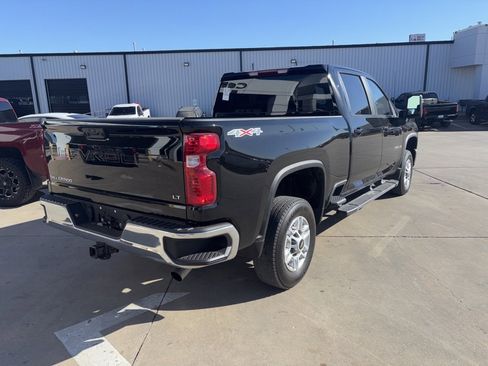Used 2025 Chevrolet Silverado 2500 LT w/ Convenience Package image 3
