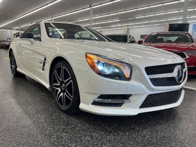 Used 2015 Mercedes-Benz SL 550 w/ White Arrow Edition image 4