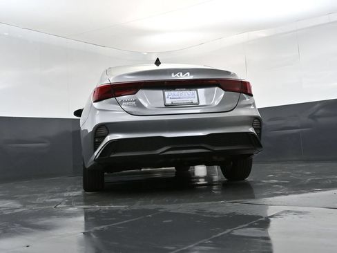 Used 2023 Kia Forte LXS w/ LXS Technology Package FWD image 22